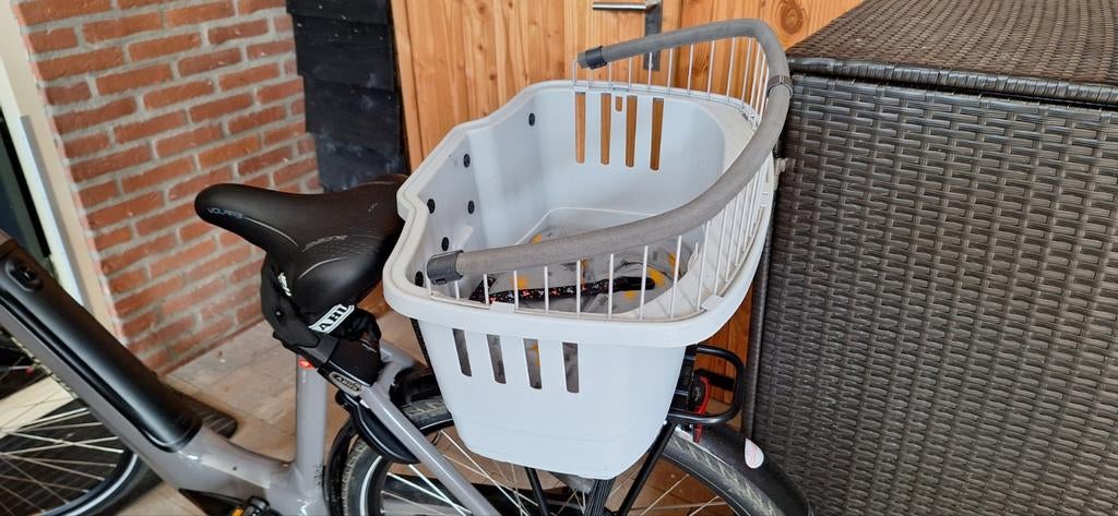 Hondenfietsmand  voor achterop tot ca 7kg. Ferplast Atlas, Ophalen of Verzenden, Gebruikt