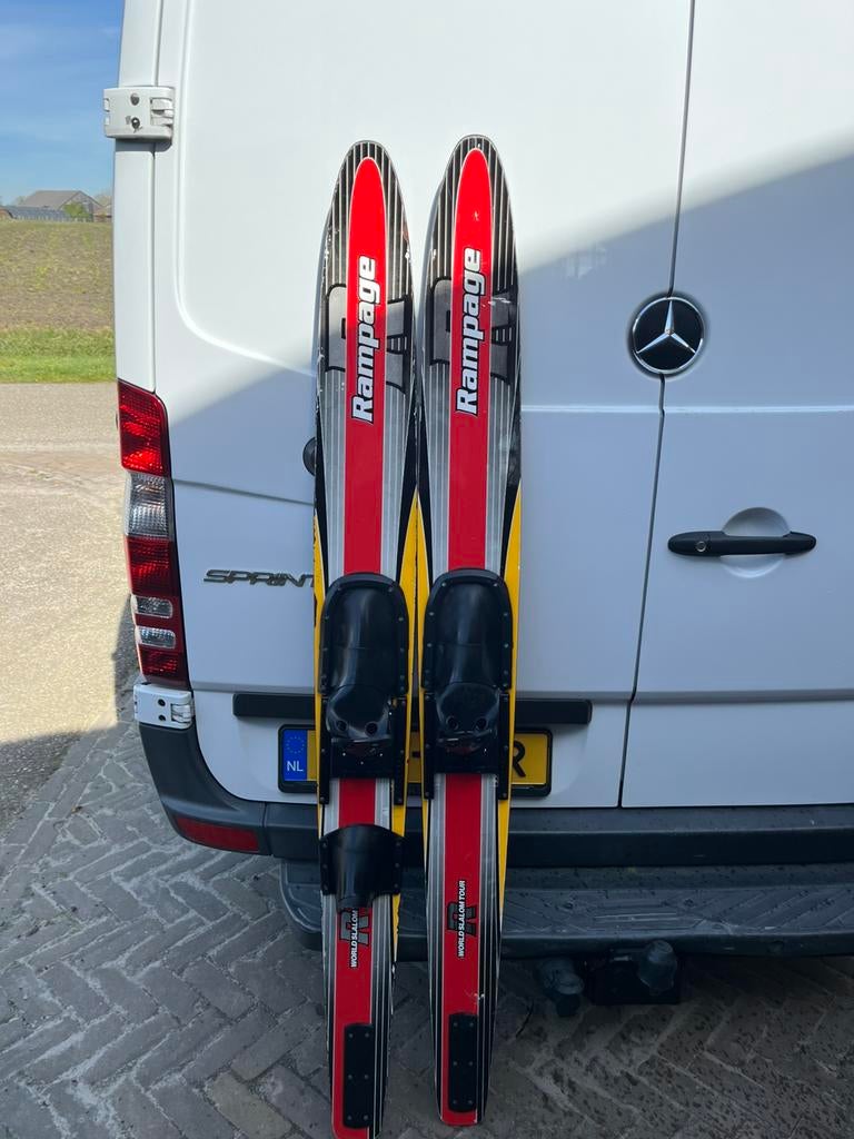Rampage waterksies, Watersport en Boten, Waterski's, Gebruikt, Waterski's, Ophalen
