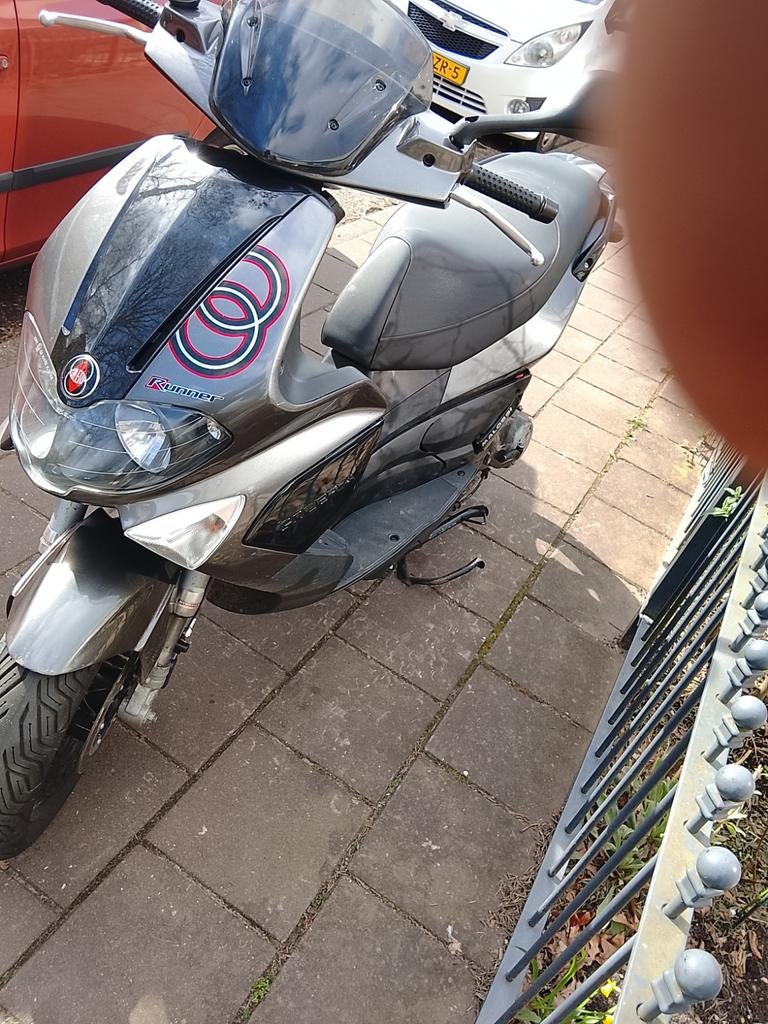 Nette rst loopt goed vlot100 kmh, Fietsen en Brommers, Scooters | Yamaha, Ophalen of Verzenden, Zo goed als nieuw, Tweetakt, Overige modellen