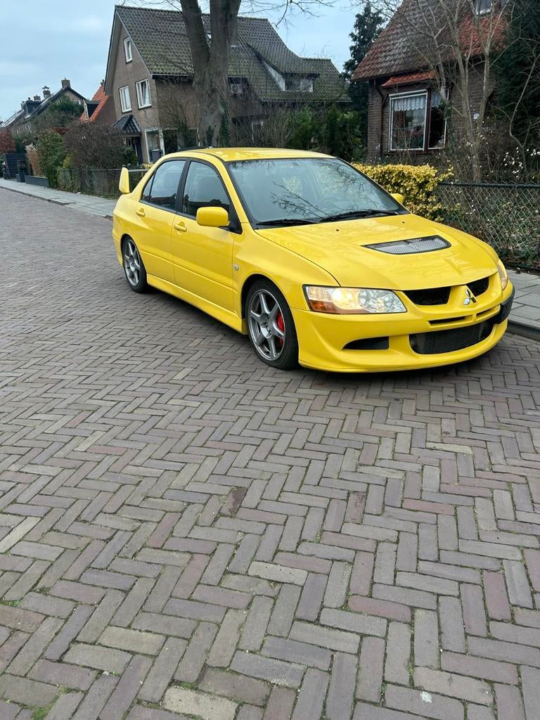 Mitsubishi evolution VIII ( EVO 8), Auto's, Zwart, Particulier, Sedan, Onderhoudsboekje
