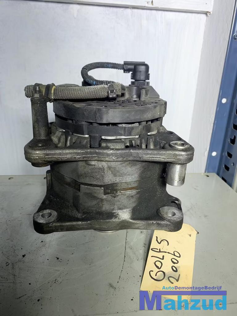 VW AG GOLF 5 1.6 FSI Dynamo 110A 03C903023D, Auto-onderdelen, Gebruikt, Volkswagen, Volkswagen AG, Berliner Ring 2
38440  Wolfsburg, DE