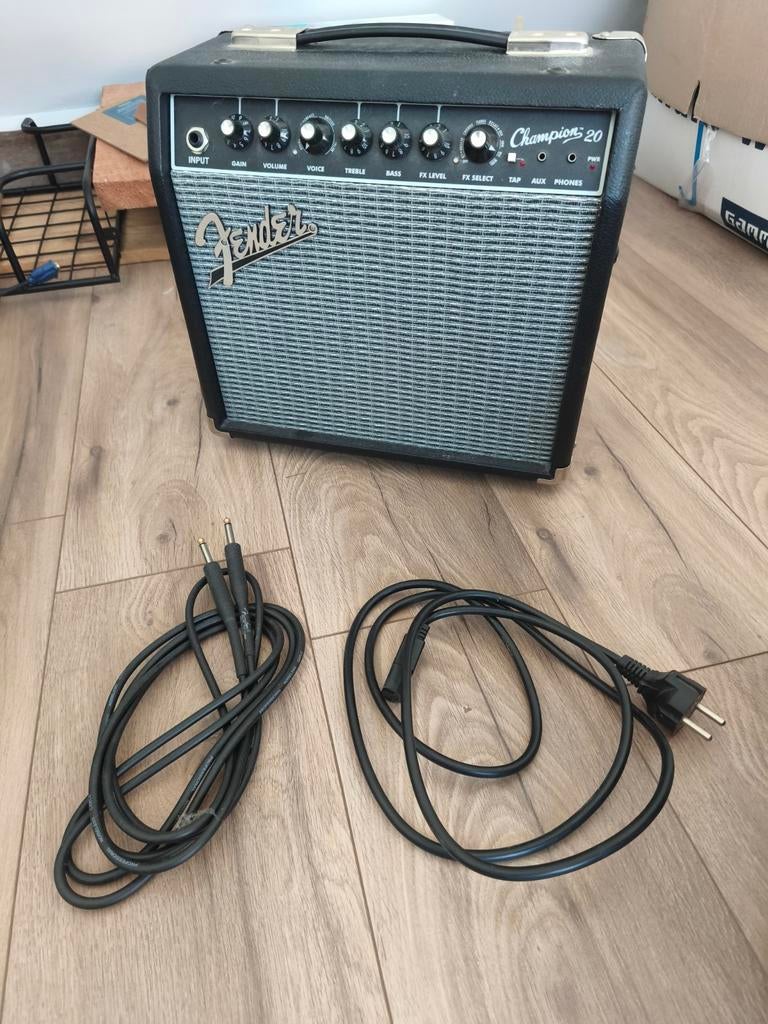 Fender champion 20 versterker, Muziek en Instrumenten, Versterkers | Bas en Gitaar, Ophalen of Verzenden, Zo goed als nieuw, Minder dan 50 watt