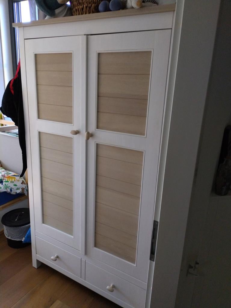 Complete babykamer: commode, plank en kledingkast, Ophalen, Gebruikt, Jongetje of Meisje