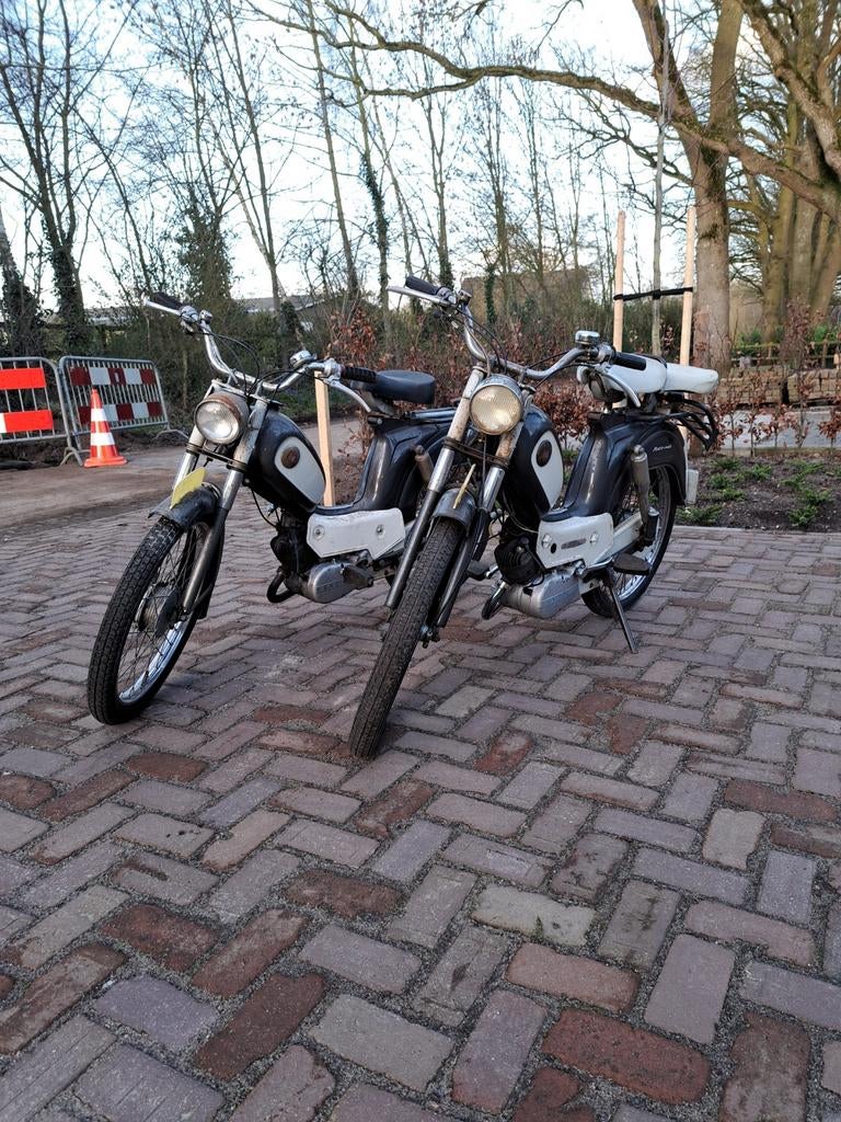2x batavus, Fietsen en Brommers, Brommers | Oldtimers, Ophalen of Verzenden, Batavus