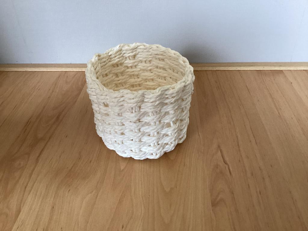 Rond mandje, Huis en Inrichting, Ophalen of Verzenden, Nieuw, Rond, Riet