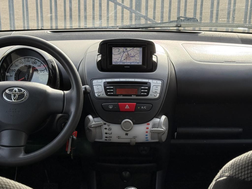 Toyota Aygo 1.0 VVT-i Comfort Airco, Navigatie, Elektr.ramen, Auto's, Euro 5, Stof, Gebruikt, Zwart