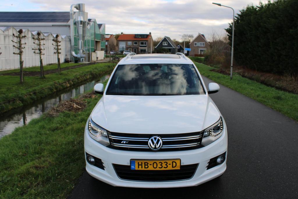 Volkswagen Tiguan 1.4 TSI R-Line Edition, Voorwielaandrijving, 125 pk, Gebruikt, Euro 6