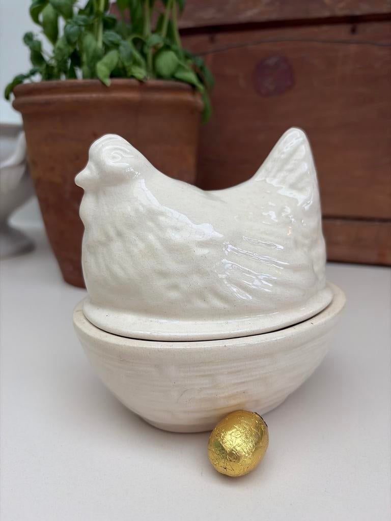 Dekselpotje kip, Gebruikt, Porselein of Keramiek, Schaal, Ophalen of Verzenden