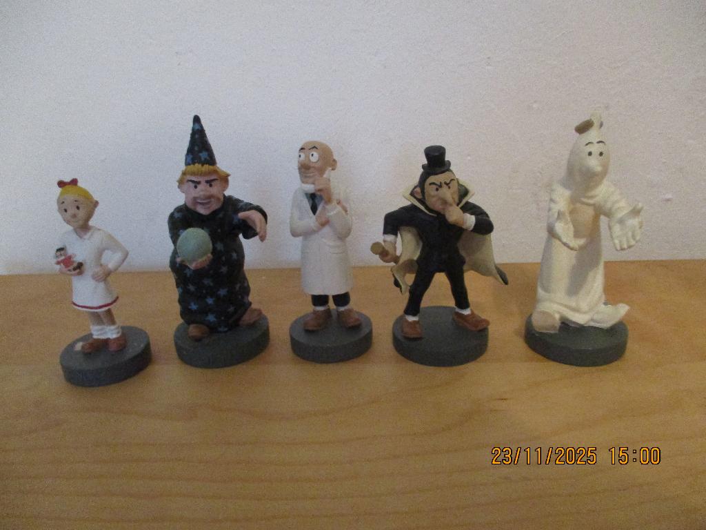 Suske en Wiske, beeldjes 2 series (AH en de fruitserie), Verzamelen, Ophalen of Verzenden, Suske en Wiske, Zo goed als nieuw, Beeldje of Figuurtje