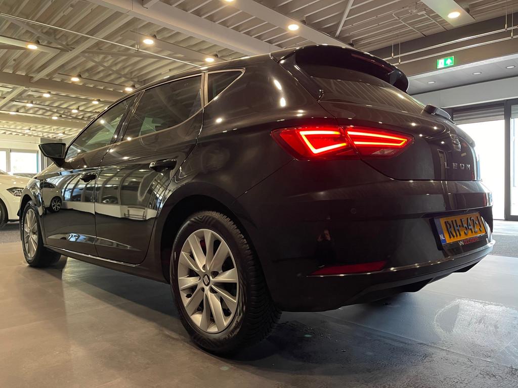 Seat Leon 1.0 EcoTSI Style DSG AUTOMAAT LED XENON CAMERA NAP, Gebruikt, Euro 6, Leon, Origineel Nederlands