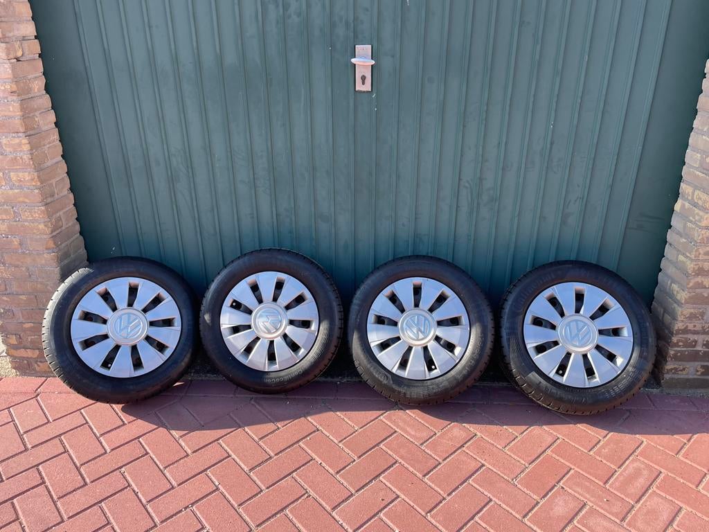 NIEUWE Volkswagen Up velgen + nieuwe Continental zomerbanden, Ophalen, 14 inch, 175 mm, Banden en Velgen