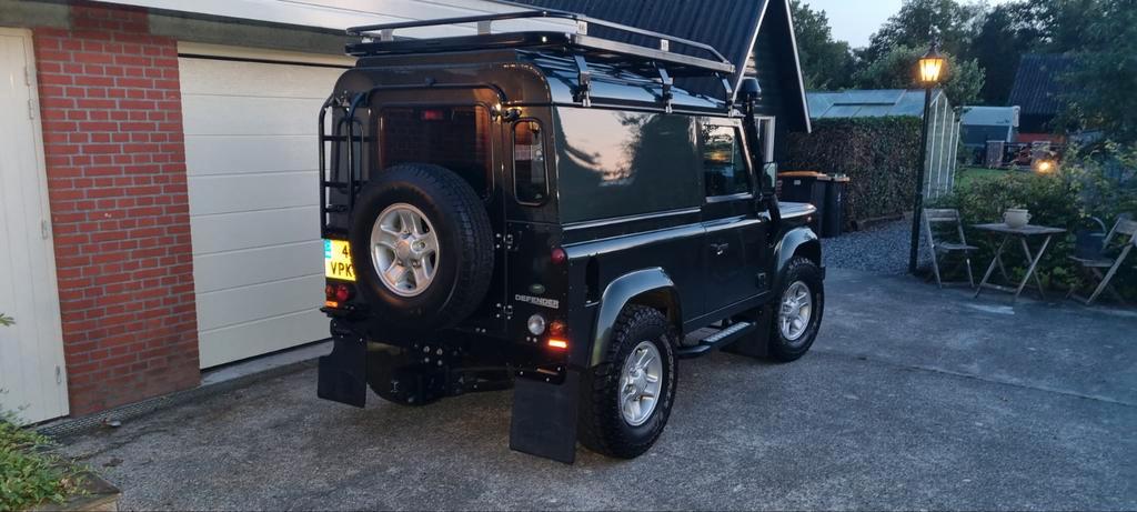 Land Rover Defender 90 Hardtop 500 2008, Auto's, Bestelauto's, Stof, Land Rover, Zwart, 4 cilinders