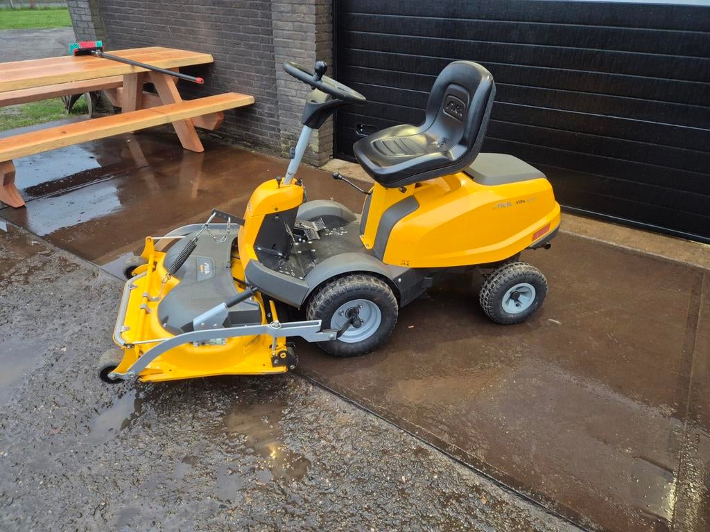 Stiga villa 14 hst frontmaaier, Tuin en Terras, Zitmaaiers, Ophalen