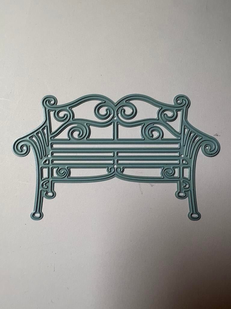 Marianne design snijmal tuinbank, Hobby en Vrije tijd, Ophalen of Verzenden, Zo goed als nieuw, Overige thema's, Pons of Mal