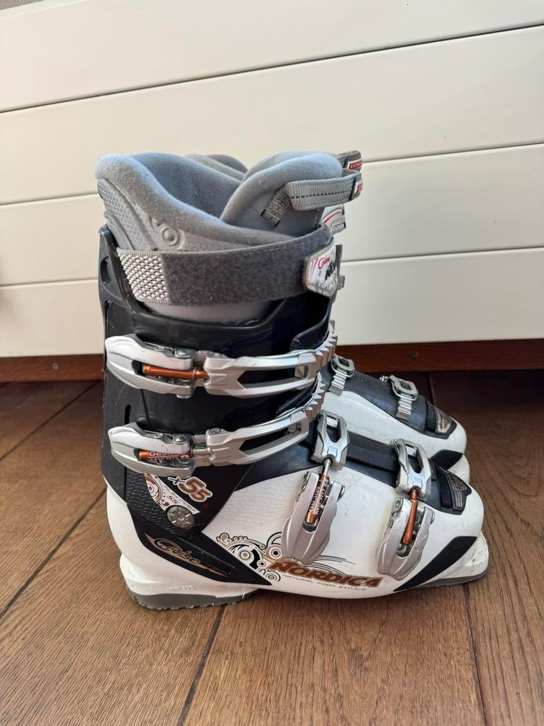 Skischoen Nordica Cruise 25,5, Ophalen, 160 tot 180 cm, Schoenen, Zo goed als nieuw