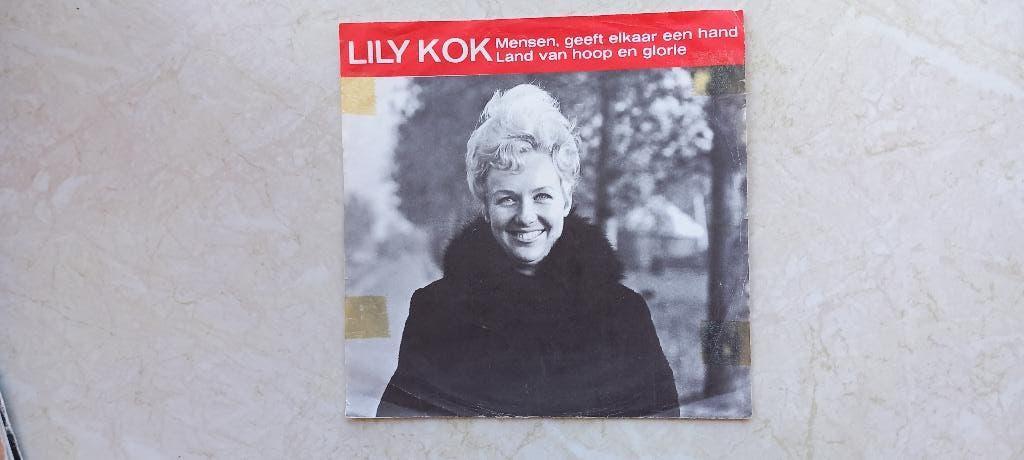 LILY KOK  /  mensen geeft elkaar de hand  1966, Cd's en Dvd's, Ophalen of Verzenden, Gebruikt, Nederlandstalig, Single