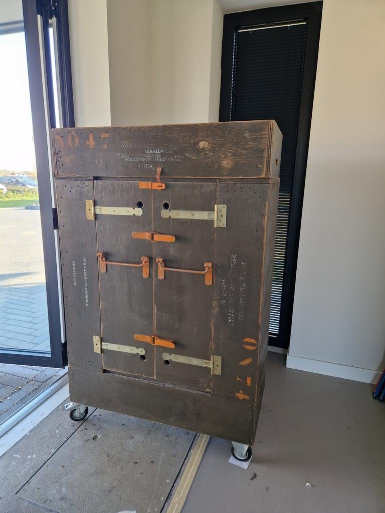 Unieke kast van Combitex, Huis en Inrichting, Ophalen, Stoer, 50 tot 100 cm, 150 tot 200 cm