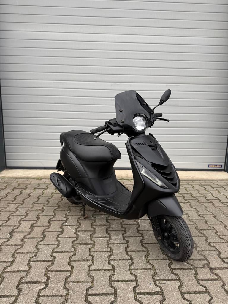 Piaggio zip 2016 full option, Fietsen en Brommers, Brommeronderdelen | Scooters, Ophalen of Verzenden, Zo goed als nieuw, Overige typen