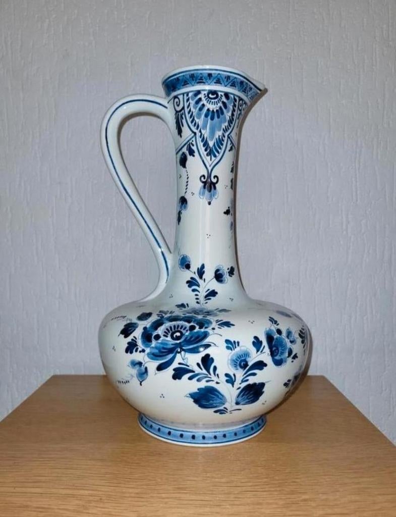 Delftsblauwe vaas
 33 CM hoog, Ophalen