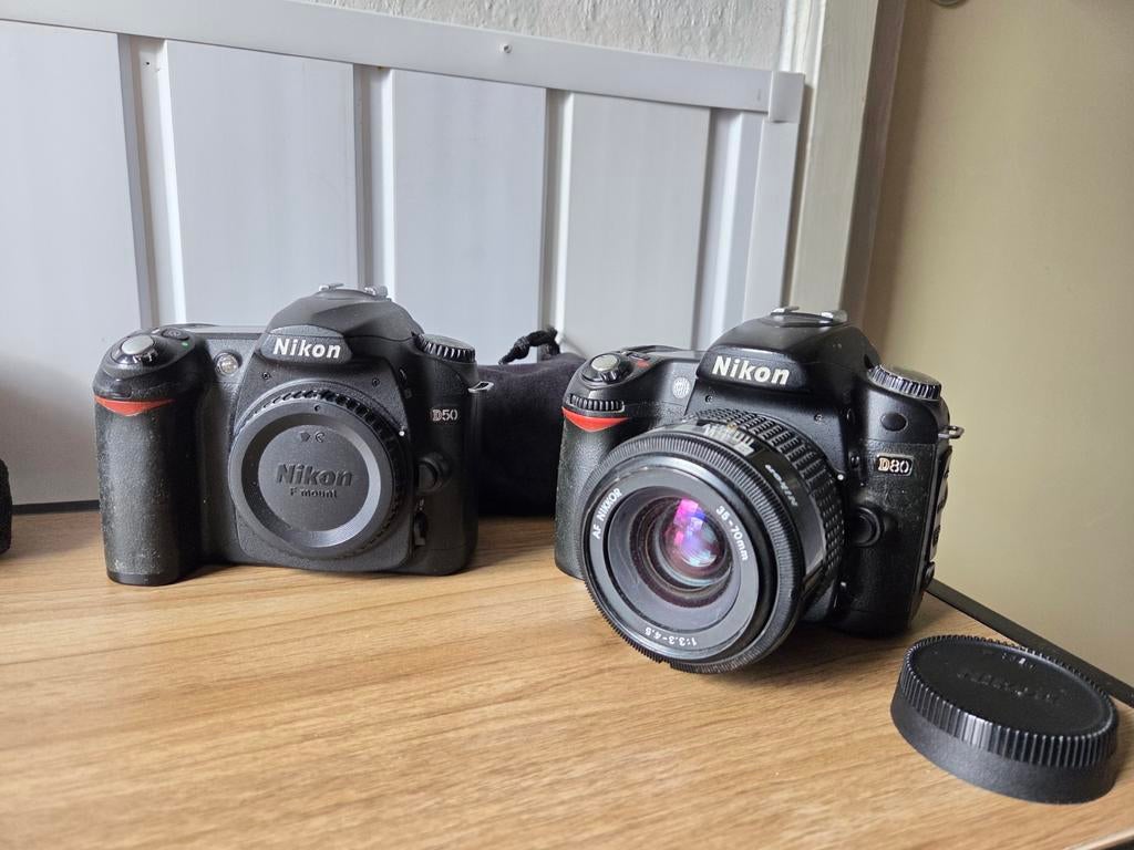 Nikon D80 & D50 Body + Nikon 35-70mm lens (werking onbekend), Audio, Tv en Foto, Fotocamera's Digitaal, Spiegelreflex, Ophalen of Verzenden