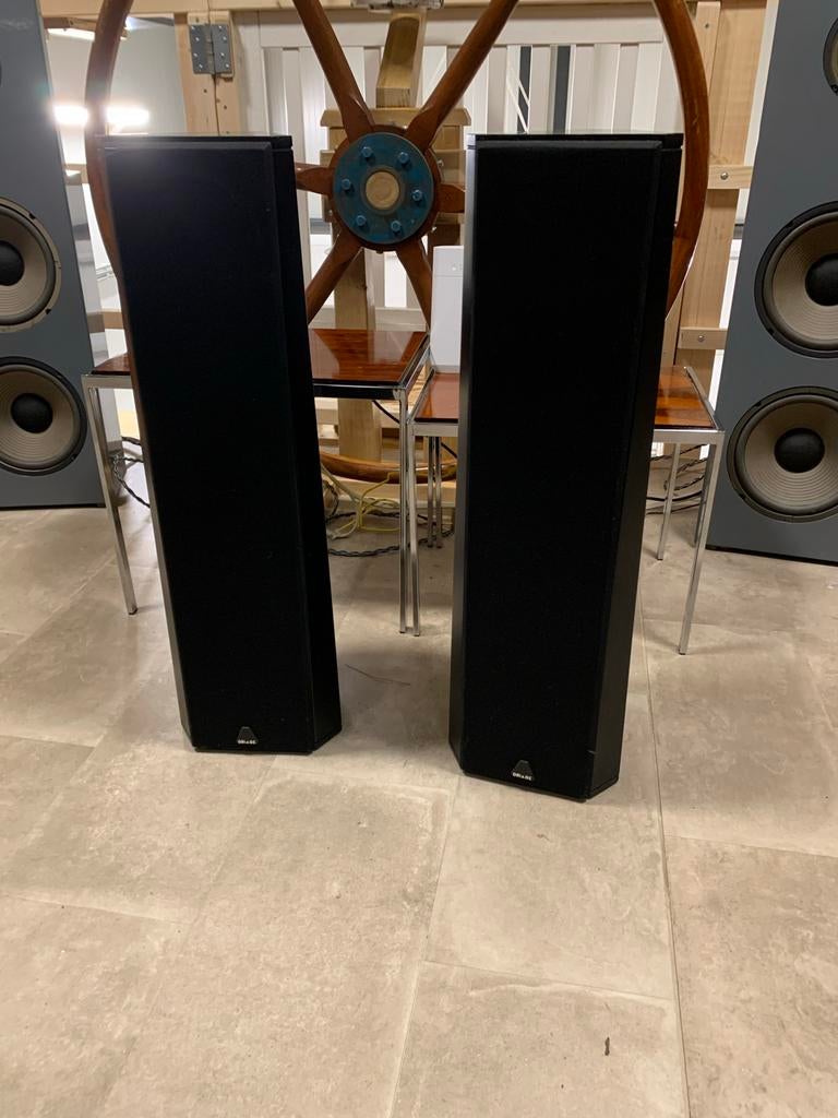 Driade type 70 luidsprekers - Erg mooie  staat en geluid., Zo goed als nieuw, 60 tot 120 watt, Front, Rear of Stereo speakers