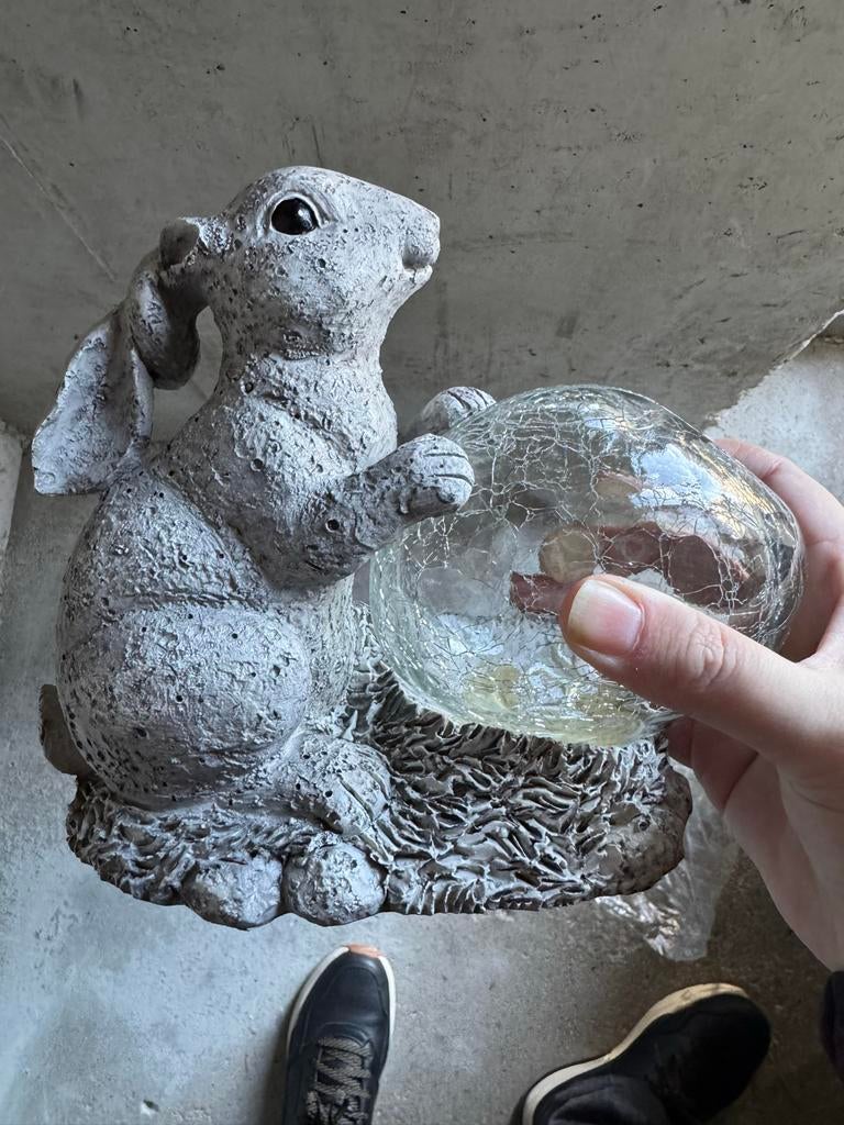 Konijn met Ei - Solar Tuinverlichting, Tuin en Terras, Ophalen of Verzenden, Nieuw, Kunststof, Dierenbeeld