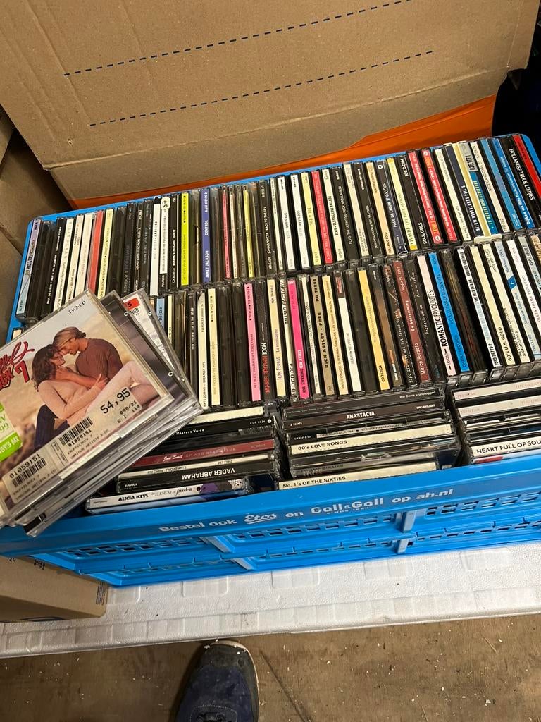 Krat vol cd s, Cd's en Dvd's, Ophalen, Zo goed als nieuw, Overige formaten, Overige genres