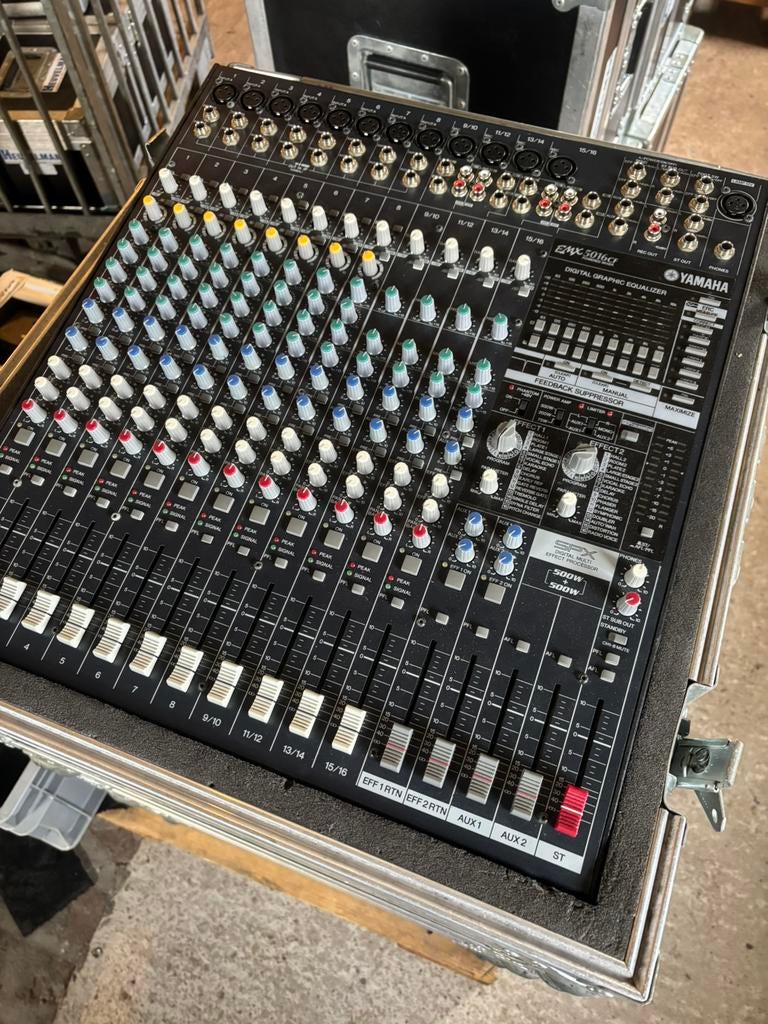 10x Yamaha EMX 5016 CF powermixer, Ophalen of Verzenden, Zo goed als nieuw, 20 kanalen of meer