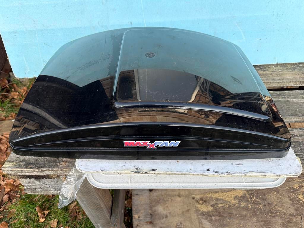 Maxxfan 12V dakventilator - Zo goed als nieuw, Ophalen of Verzenden, Zo goed als nieuw