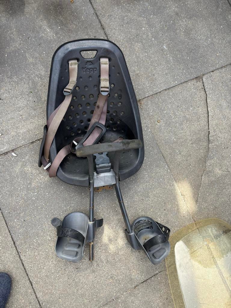 Yepp fietszitje voor, Fietsen en Brommers, Fietsaccessoires | Fietsstoeltjes, Ophalen of Verzenden, Gebruikt, Voorzitje, Voetsteuntjes