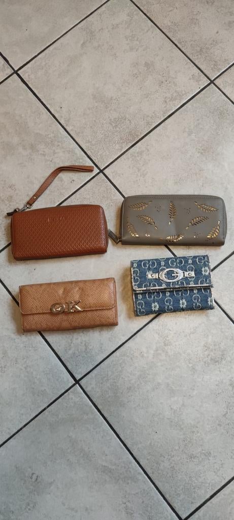 4x nieuwe staat portemonnees, Sieraden, Tassen en Uiterlijk, Portemonnees, Ophalen of Verzenden, Zo goed als nieuw, Zwart