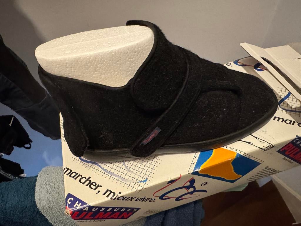 Verbandschoenen  pantoffels., Ophalen of Verzenden, Zo goed als nieuw