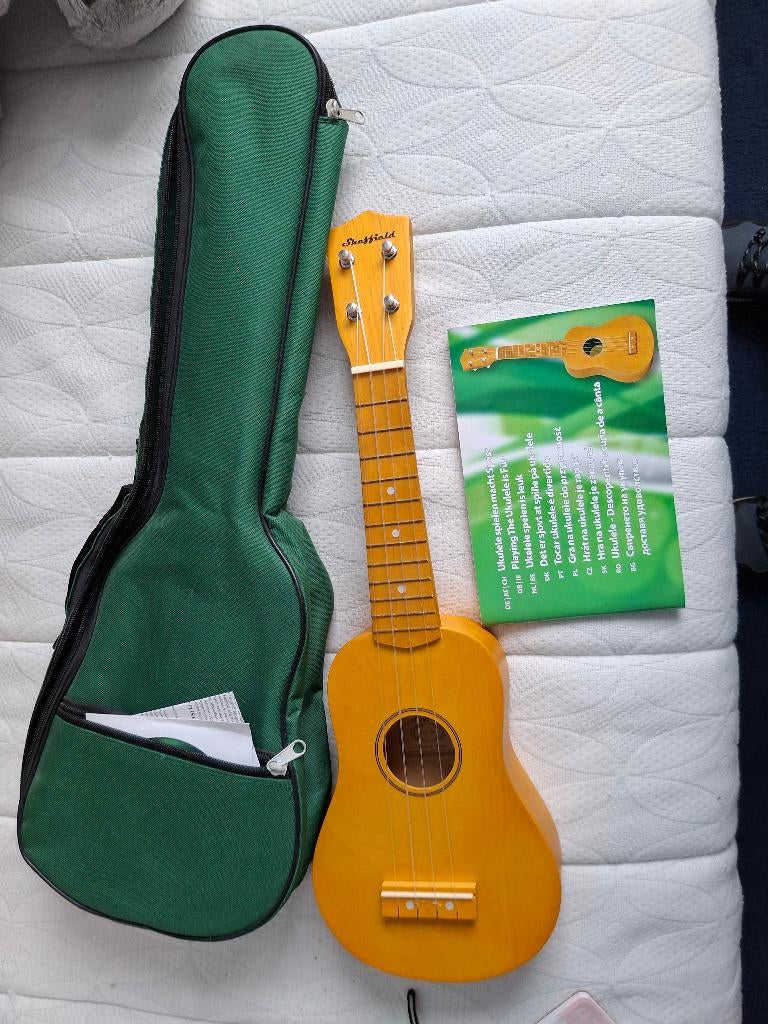 Ukelele met tas en lesboekje plus CD, Muziek en Instrumenten, Ophalen of Verzenden, Nieuw, Ukelele