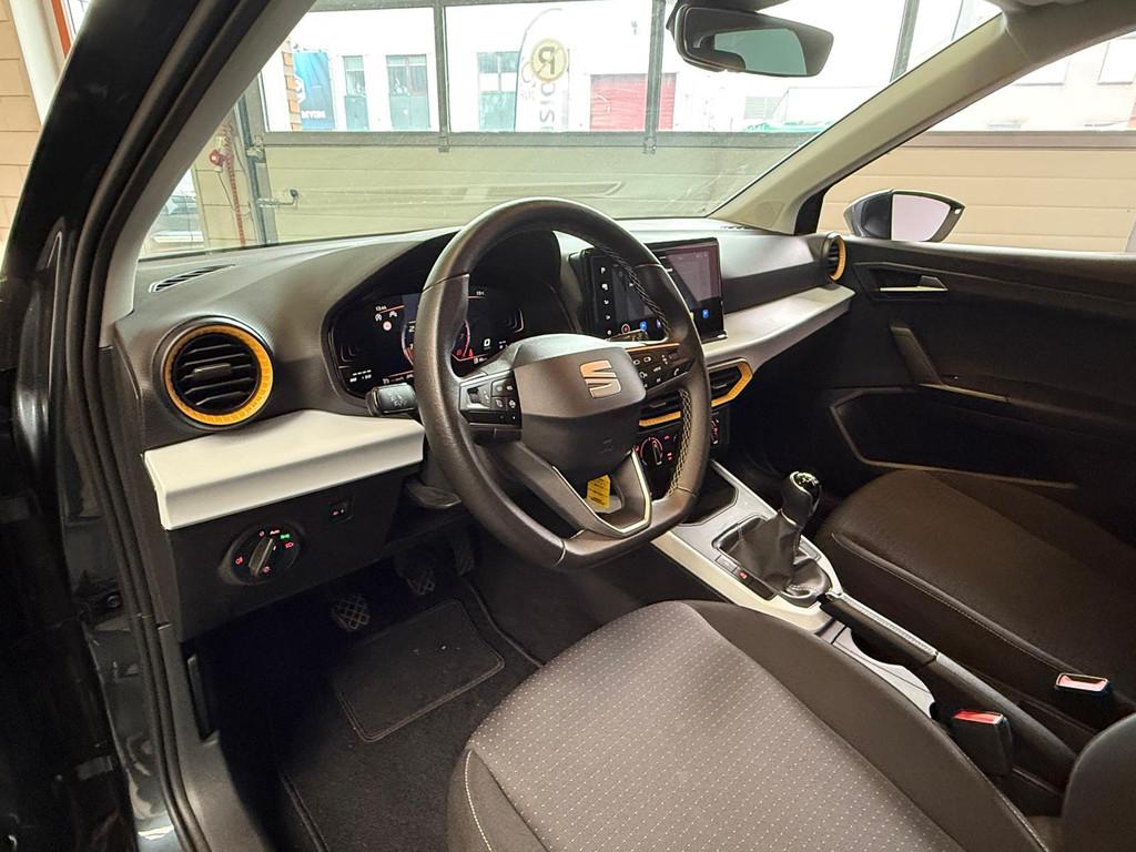 Seat ARONA 1.0 TSI Style ! Paas Actie € 17.499,- ! Navi, S, Voorwielaandrijving, Stof, 95 pk, Bedrijf