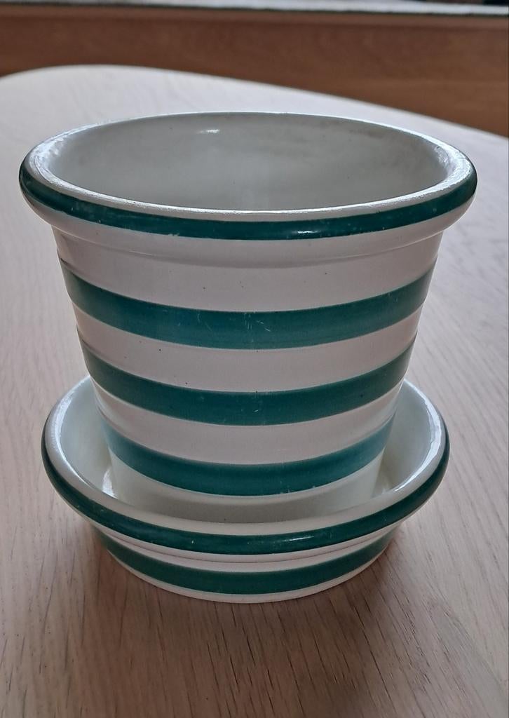 Bloempot met onderschotel sociéte céramique Maastricht, Ophalen of Verzenden