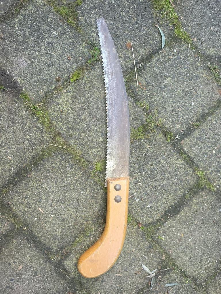 Gebogen snoeizaag met houten handvat, Verzenden, Gebruikt