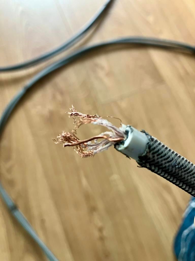 High-end Konig luidsprekerkabel. 2x190cm, Ophalen, Gebruikt, Minder dan 2 meter, Luidsprekerkabel