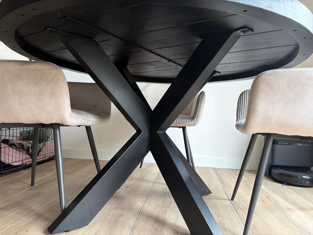 Ronde eettafel 130cm zwart met metalen onderstel, Ophalen, Gebruikt, Rond, Vier personen