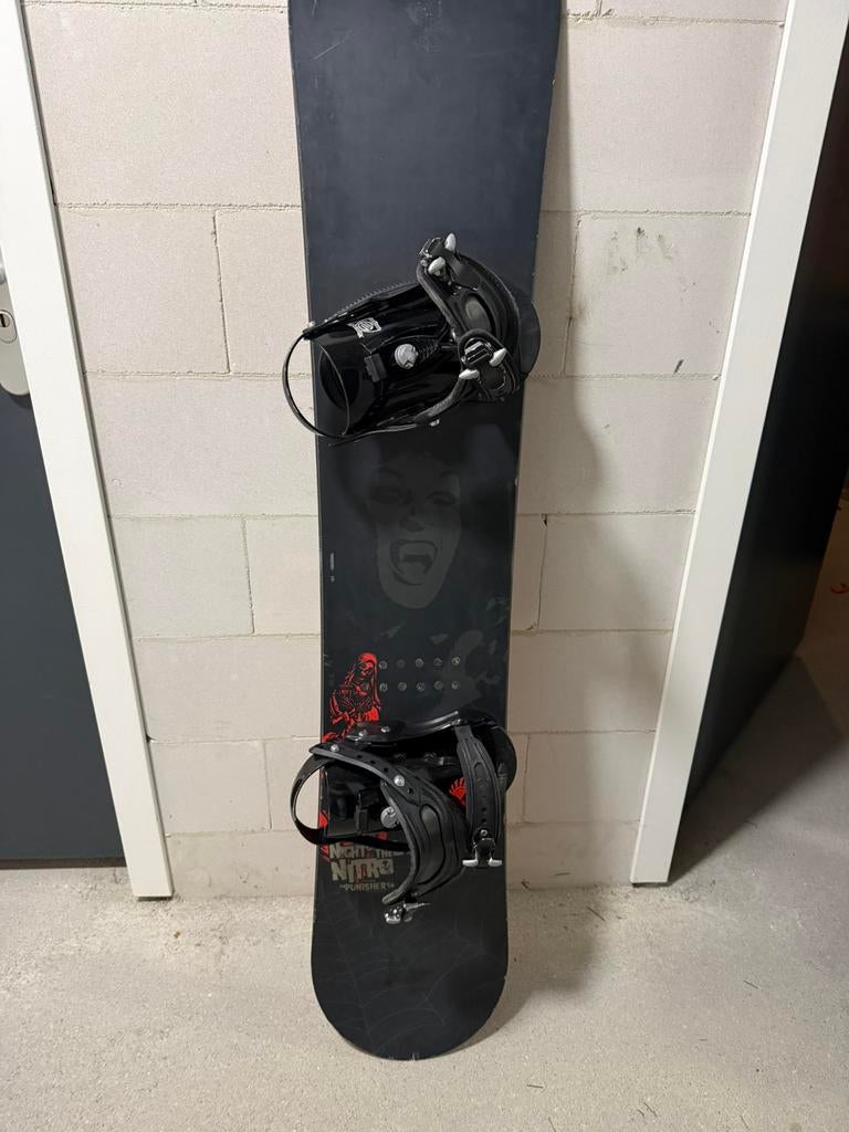 Nitro Punisher snowboard/ Santa cruz, Sport en Fitness, Snowboarden, Ophalen, Zo goed als nieuw, Board