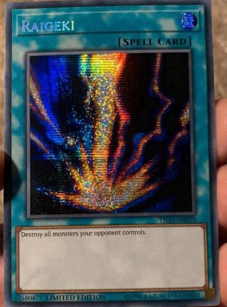 Yu-Gi-Oh! Raigeki TN19 Limited Promo !, Hobby en Vrije tijd, Verzamelkaartspellen | Yu-gi-Oh!, Ophalen of Verzenden, Zo goed als nieuw