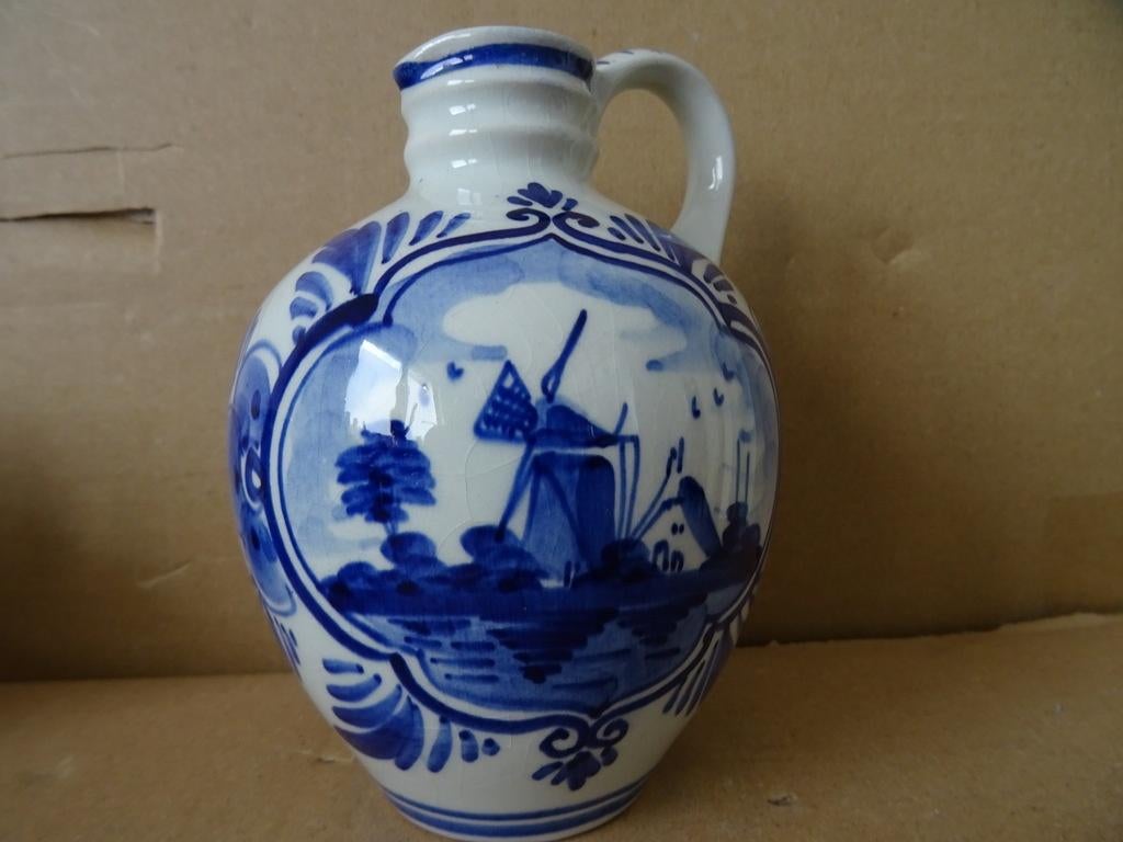 Delfts blauw vaasje kannetje met molen 13cm Delfts Holland, Ophalen of Verzenden