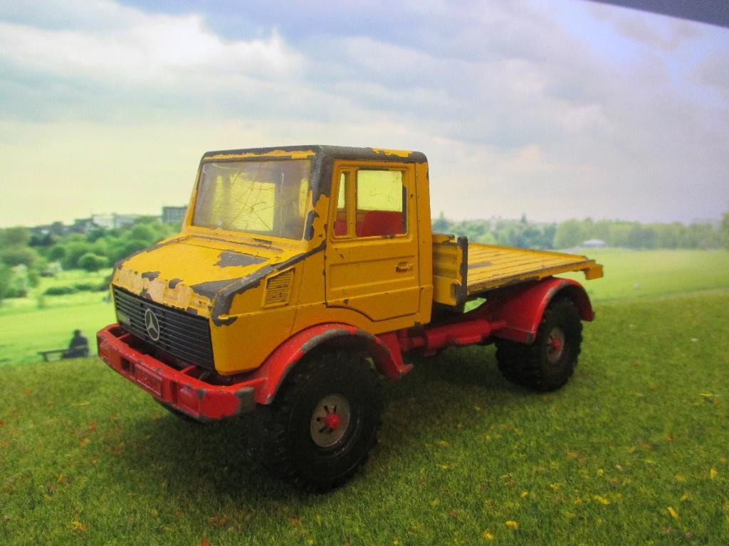 1:25 Mercedes Benz Umimog U 1400 - SiKu, Ophalen of Verzenden, Gebruikt, Maisto
