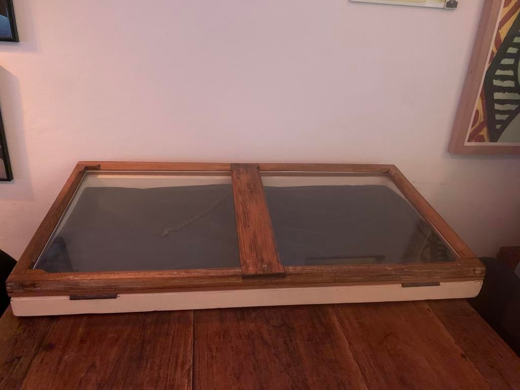 Houten vintage vitrinekast, jaren 30/40/50? uniek, Ophalen, Gebruikt, 50 tot 100 cm, Jaren 30/40