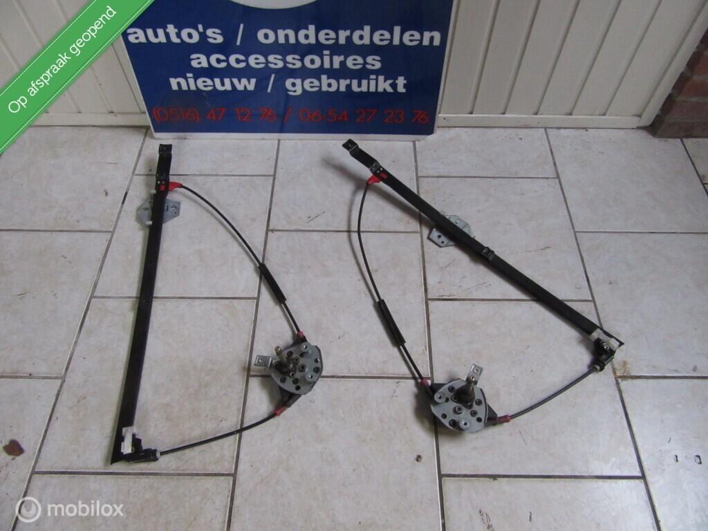 Raammechaniek VW Transporter T4  rechts, Gebruikt, Volkswagen, Ophalen of Verzenden, Volkswagen