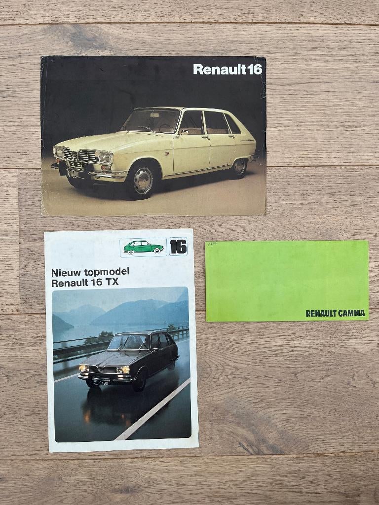 RENAULT 16 FOLDERS, Boeken, Auto's | Folders en Tijdschriften, Ophalen of Verzenden, Zo goed als nieuw, Renault