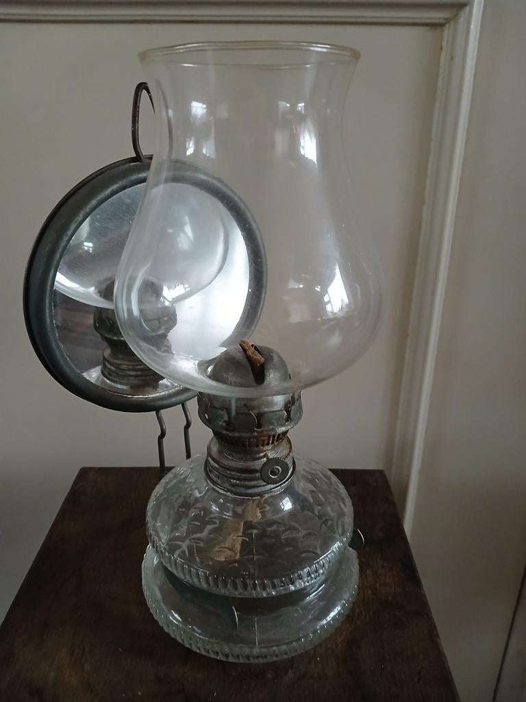 Olielamp Olie lamp glas glazen hangen of staan met kous, Ophalen