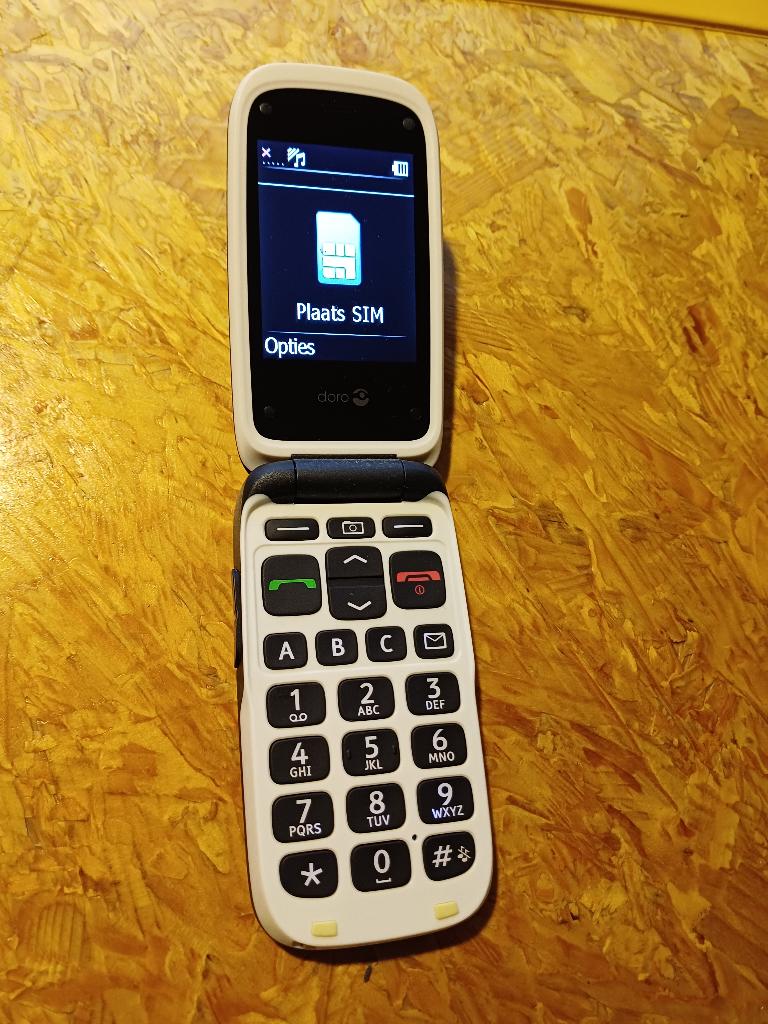 Doro senioren gsm telefoon. Kompleet, maar zonder SIM, Ophalen of Verzenden, Gebruikt, 6 megapixel of meer