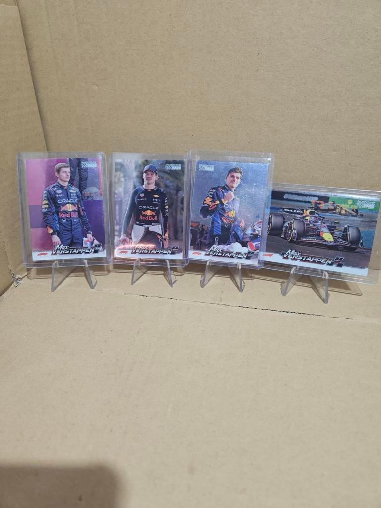 Max verstappen 1 paddock pass chrome set f1 2024 variation, Ophalen of Verzenden, Nieuw, Plaatje