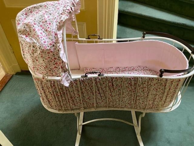 antieke wieg, Ophalen, Gebruikt, Wieg