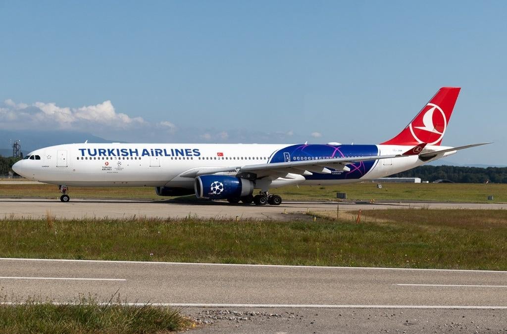 TURKISH AIRLINES   TC-JNM, Verzenden, Nieuw, Kaart, Foto of Prent